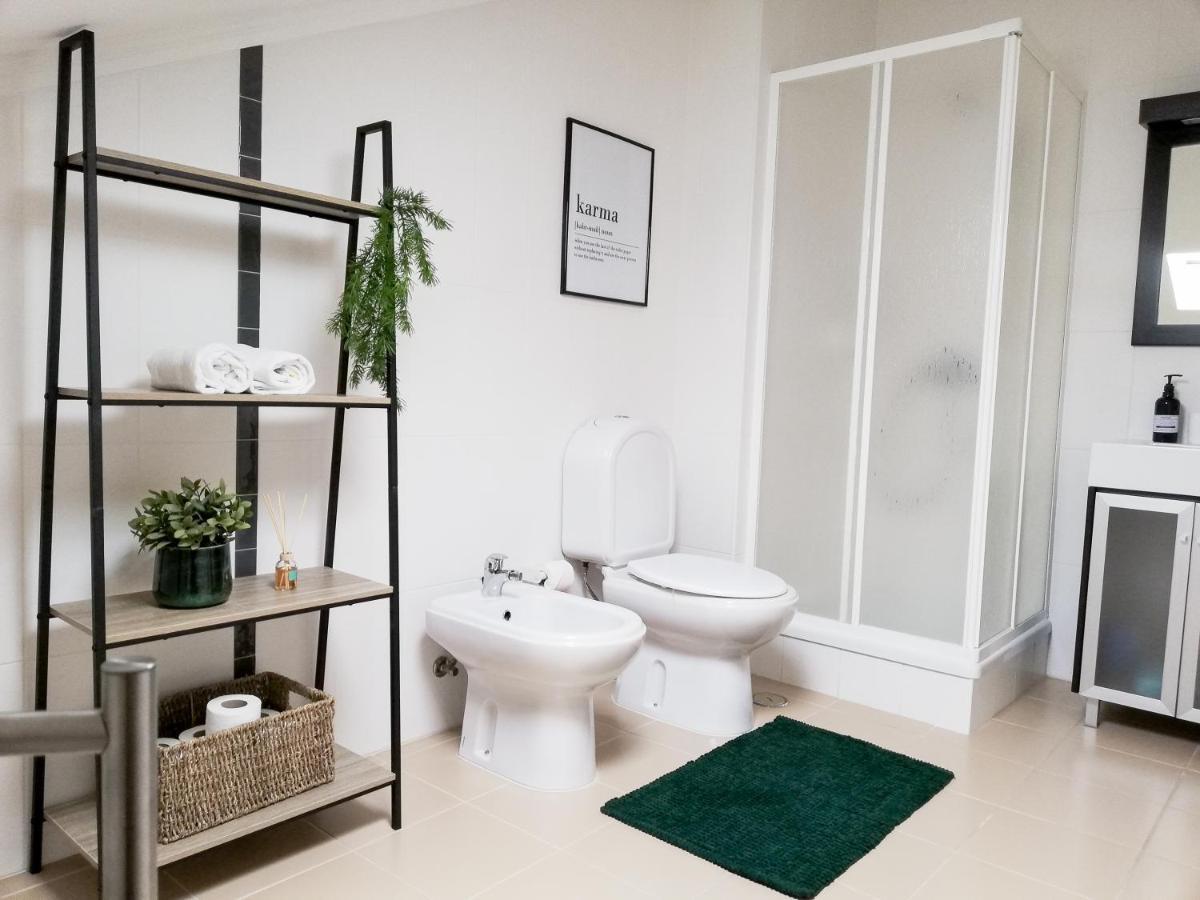 4 Elements Apartment Пеніші Екстер'єр фото